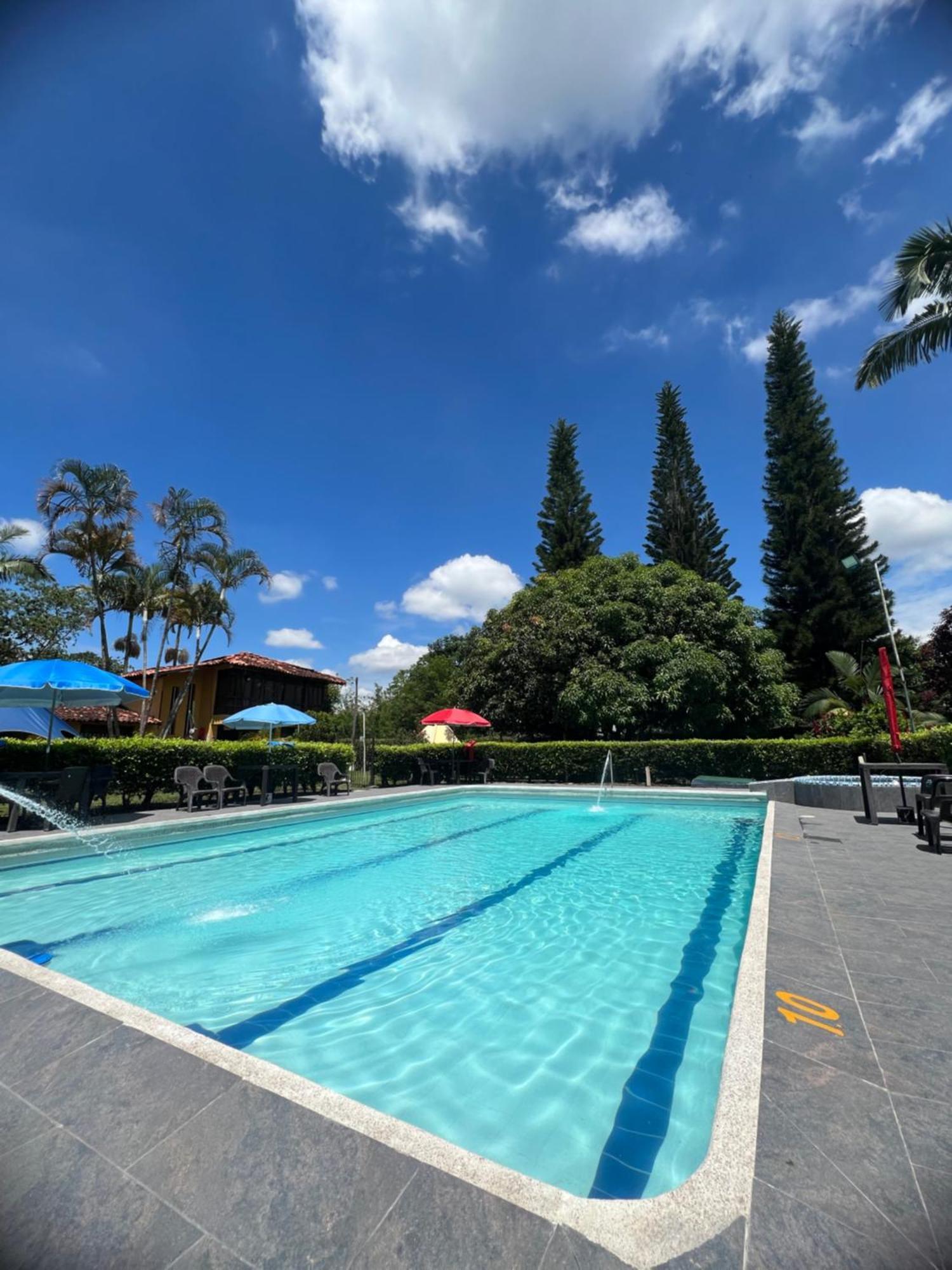 Villa Alejandra Del Quindio Calarca Bagian luar foto