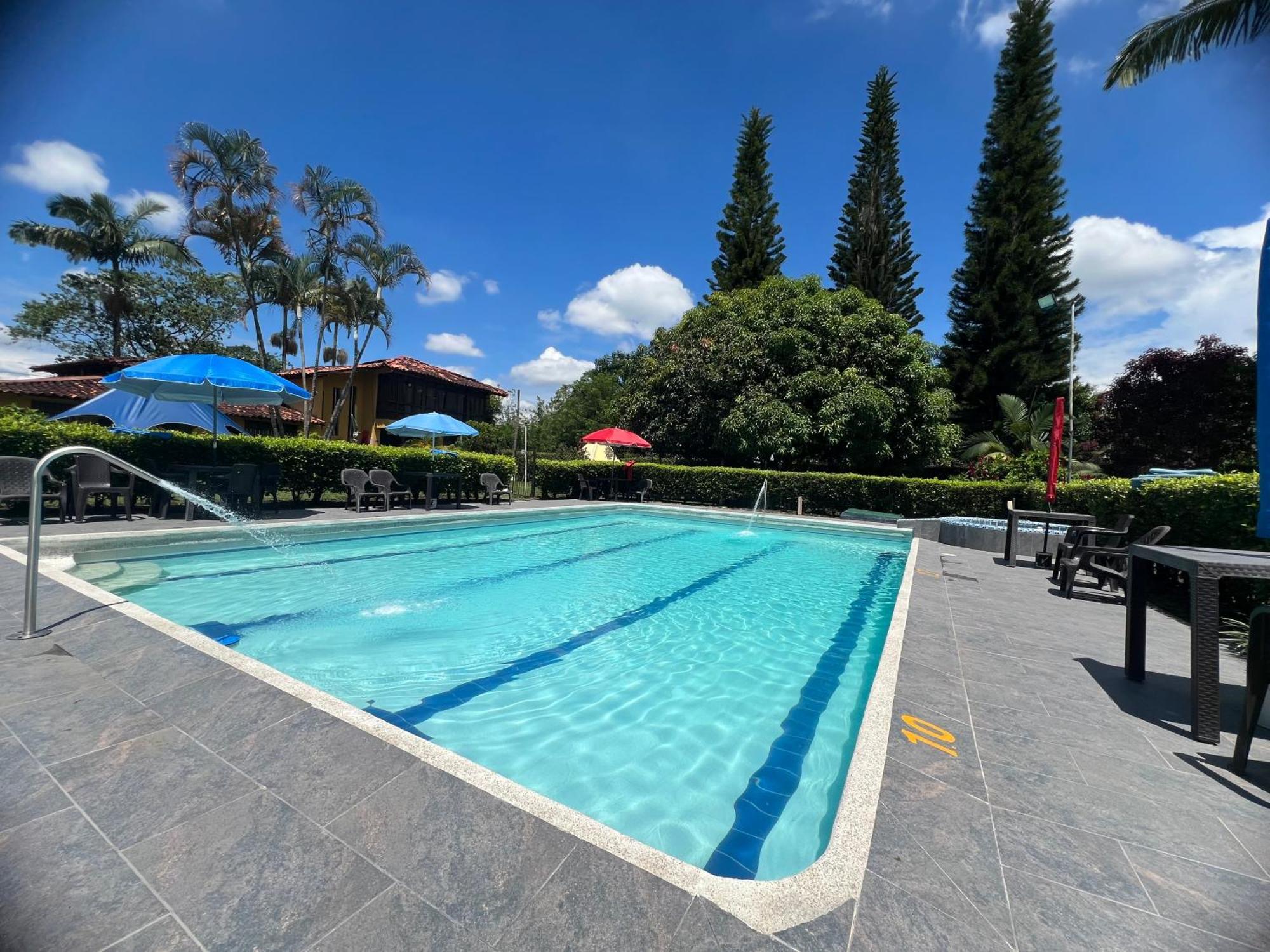 Villa Alejandra Del Quindio Calarca Bagian luar foto