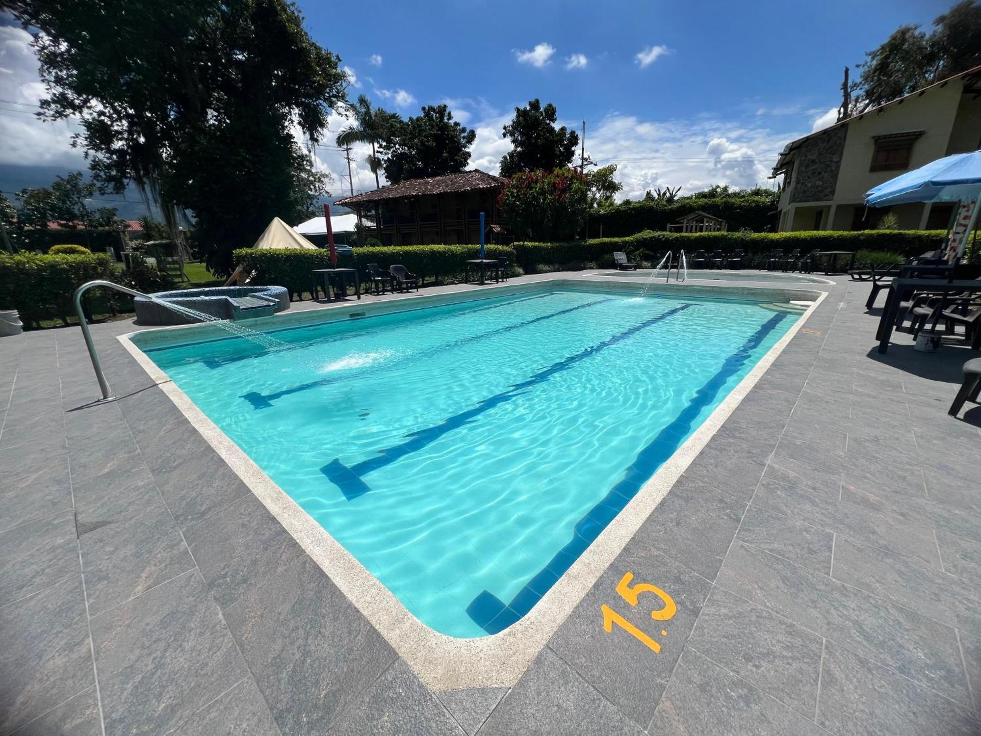 Villa Alejandra Del Quindio Calarca Bagian luar foto