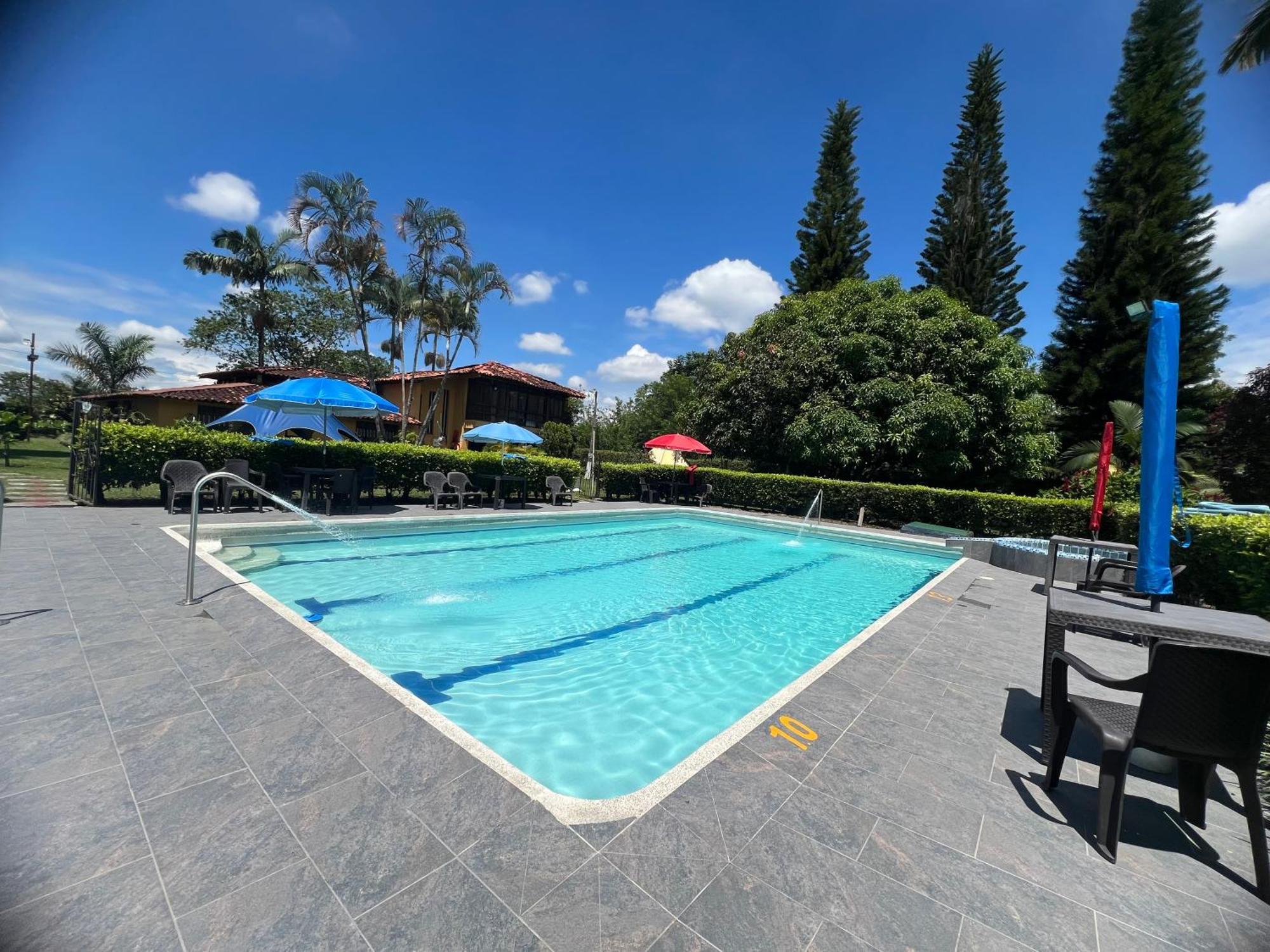 Villa Alejandra Del Quindio Calarca Bagian luar foto