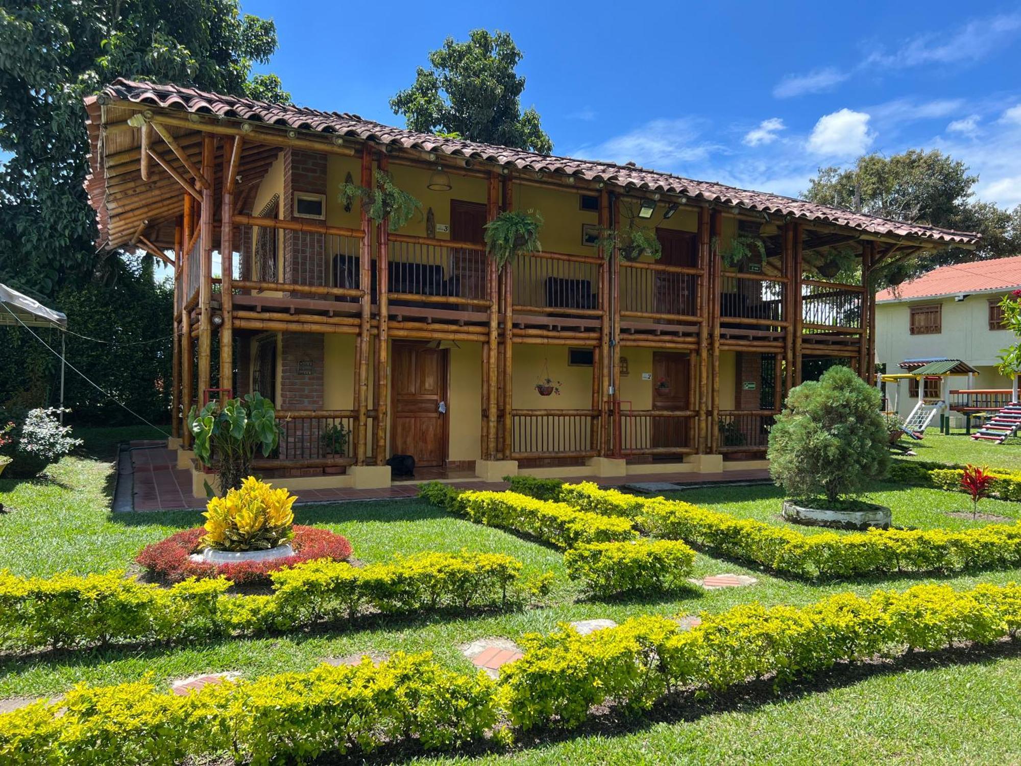 Villa Alejandra Del Quindio Calarca Bagian luar foto