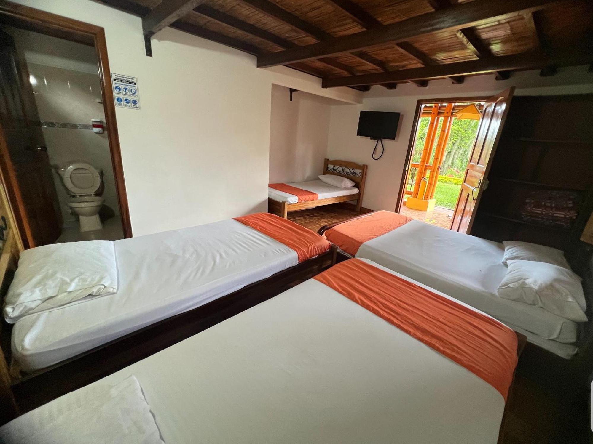 Villa Alejandra Del Quindio Calarca Bagian luar foto